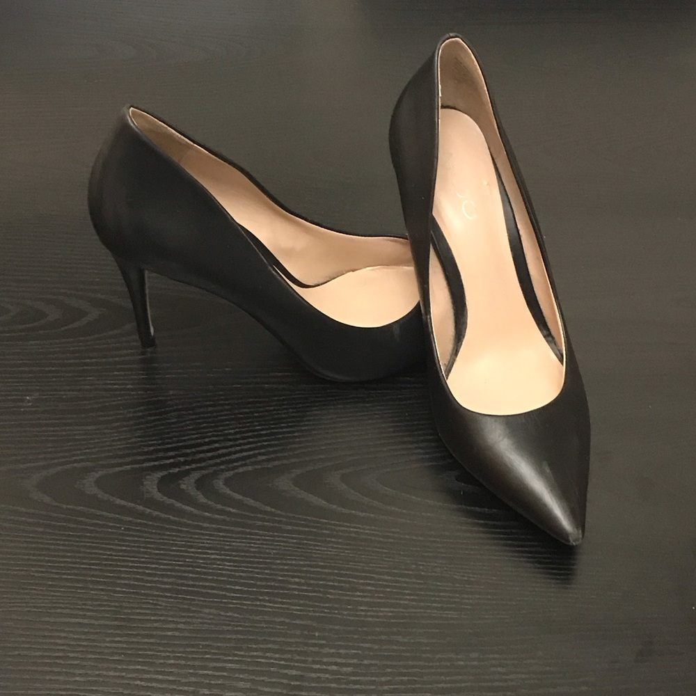 Classic ALDO Black Pointed-Toe Heels | Size 8 | Timeless Elegance